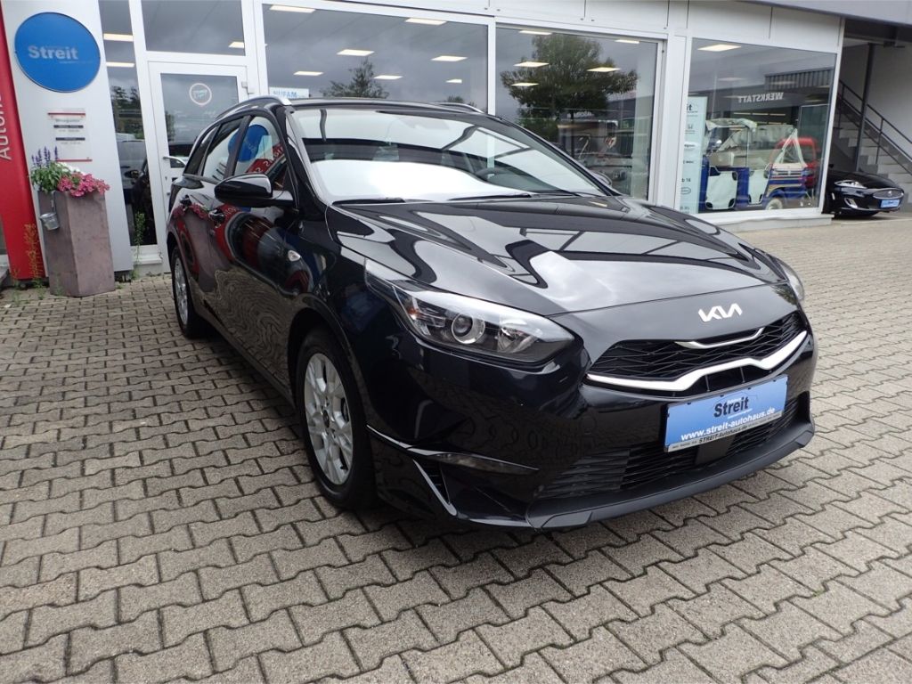 Fahrzeugabbildung Kia Ceed_sw Edition 7 1.0 T-GDI Emotion Paket, Drive