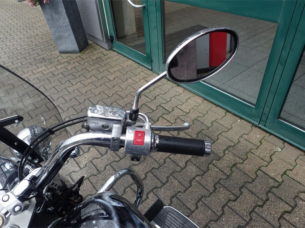 Fahrzeugabbildung Honda VTX 1300 Sonderlackierung Airbrush Ledertaschen