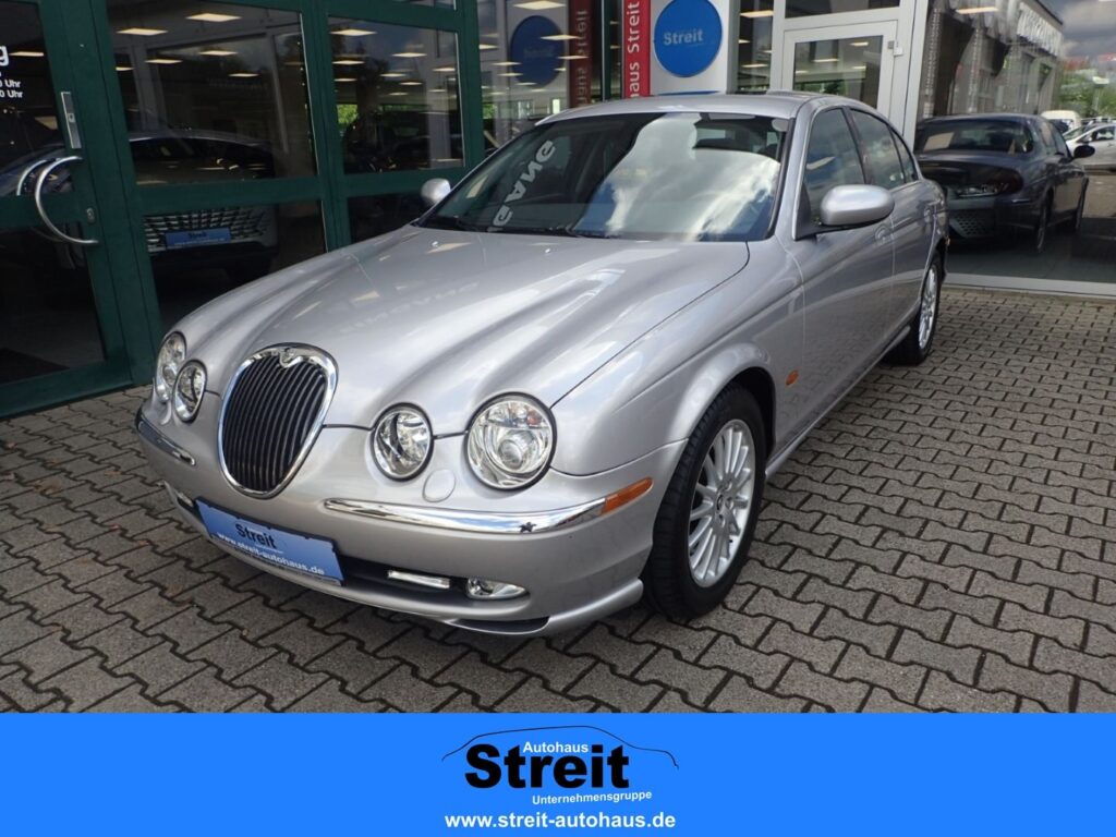 Jaguar S-Type 4.2L V8 PDC Touchdisplay Leder-Ausstattun