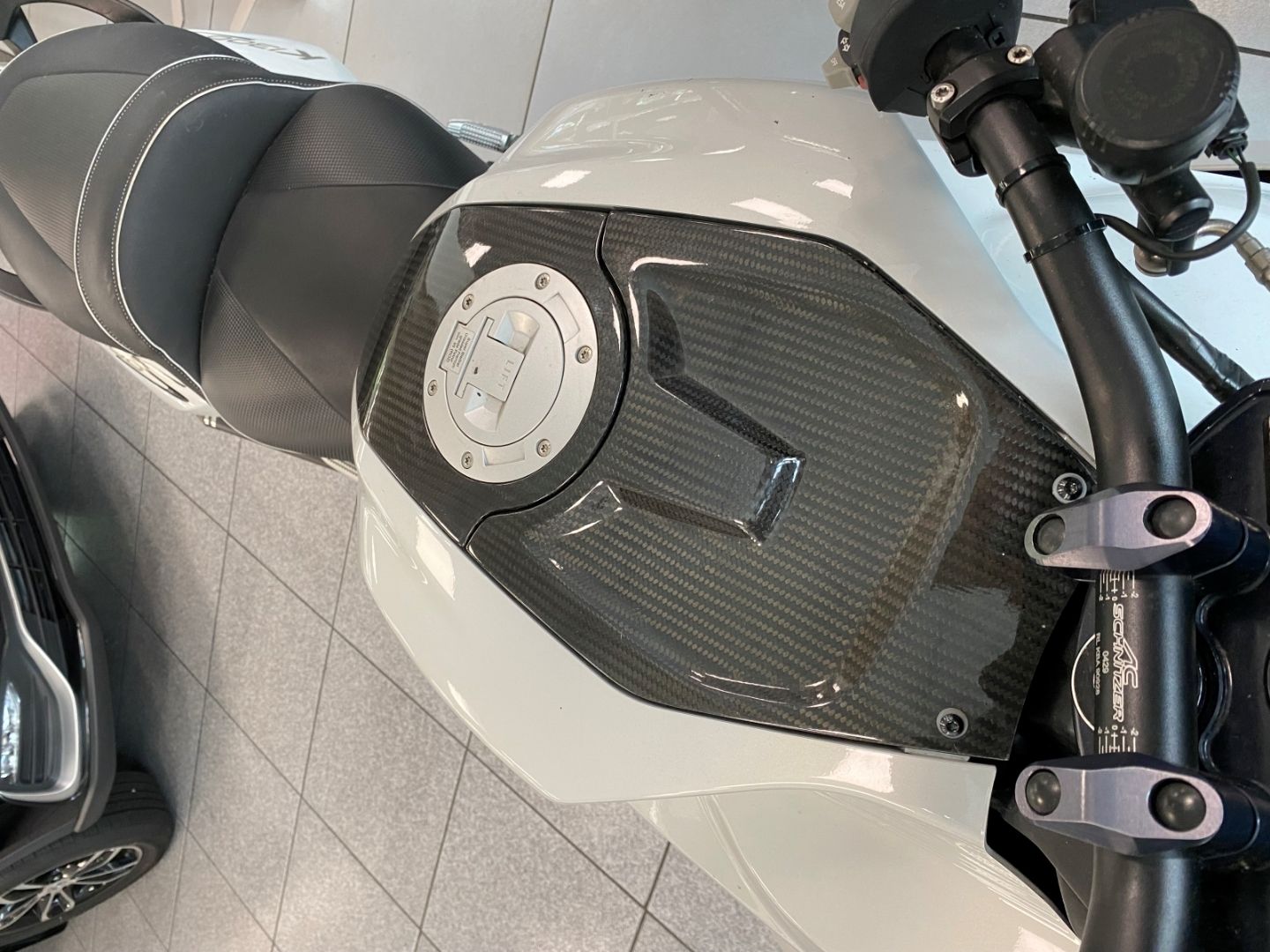 Fahrzeugabbildung BMW K 1300 S R GT Carbon AC Schnitzer Superbike Lenk