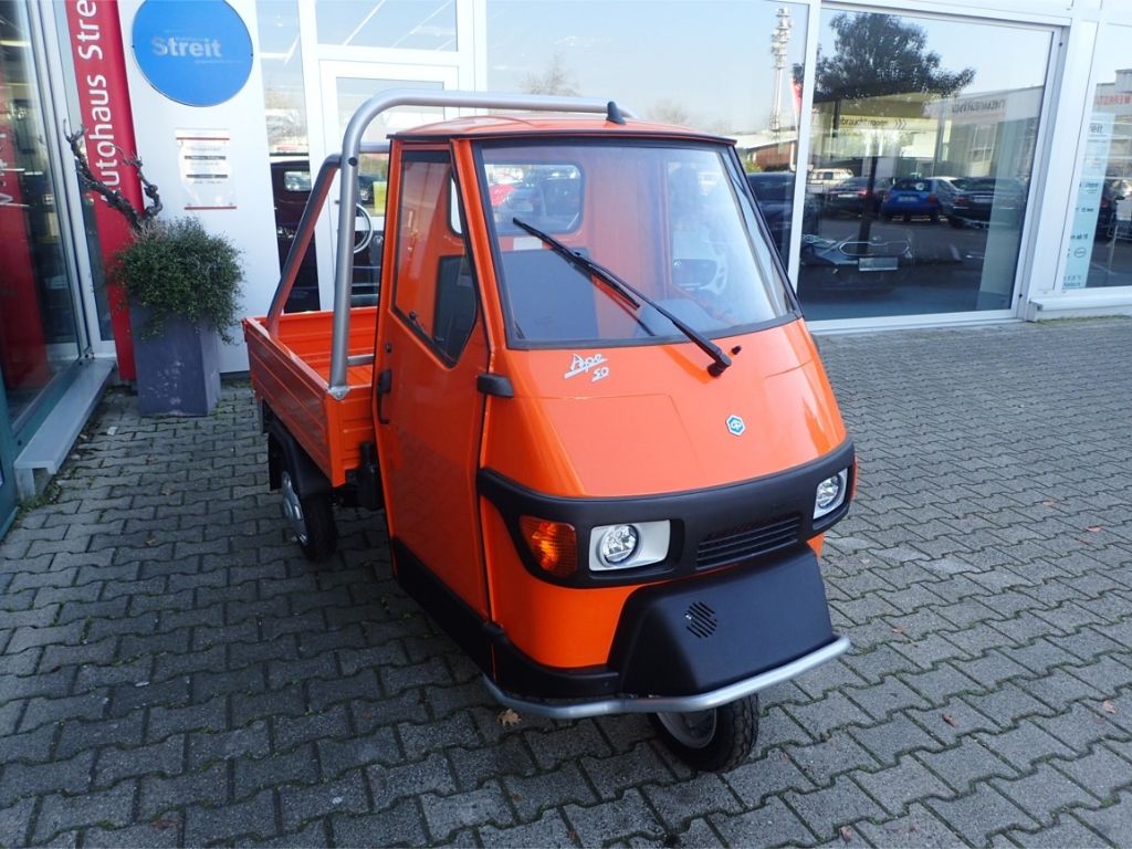 Fahrzeugabbildung Piaggio Ape 50 CC Orange, Lieferung in ganz Deutschland