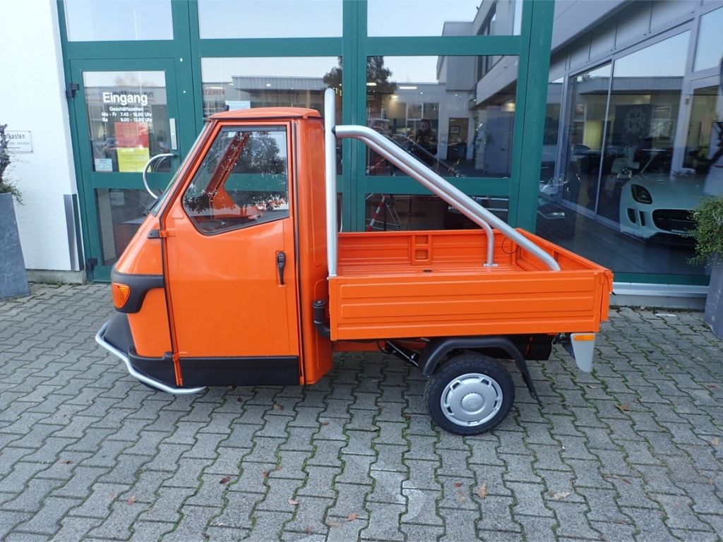 Fahrzeugabbildung Piaggio Ape 50 CC Orange, Lieferung in ganz Deutschland