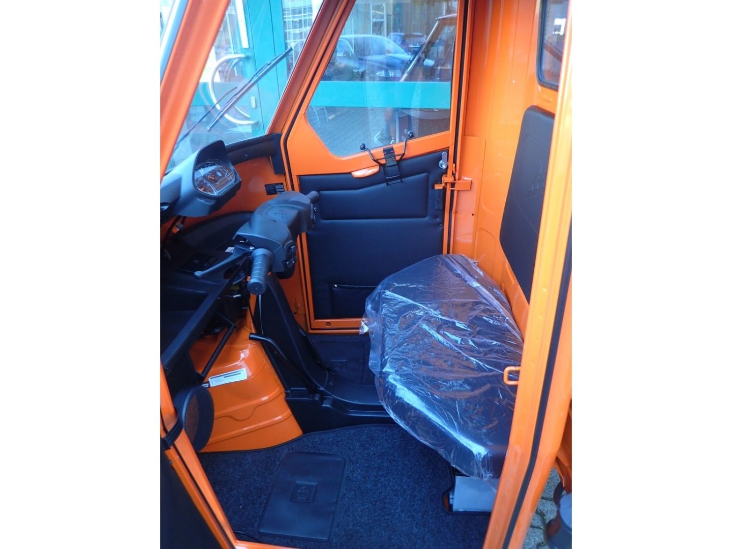 Fahrzeugabbildung Piaggio Ape 50 CC Orange, Lieferung in ganz Deutschland