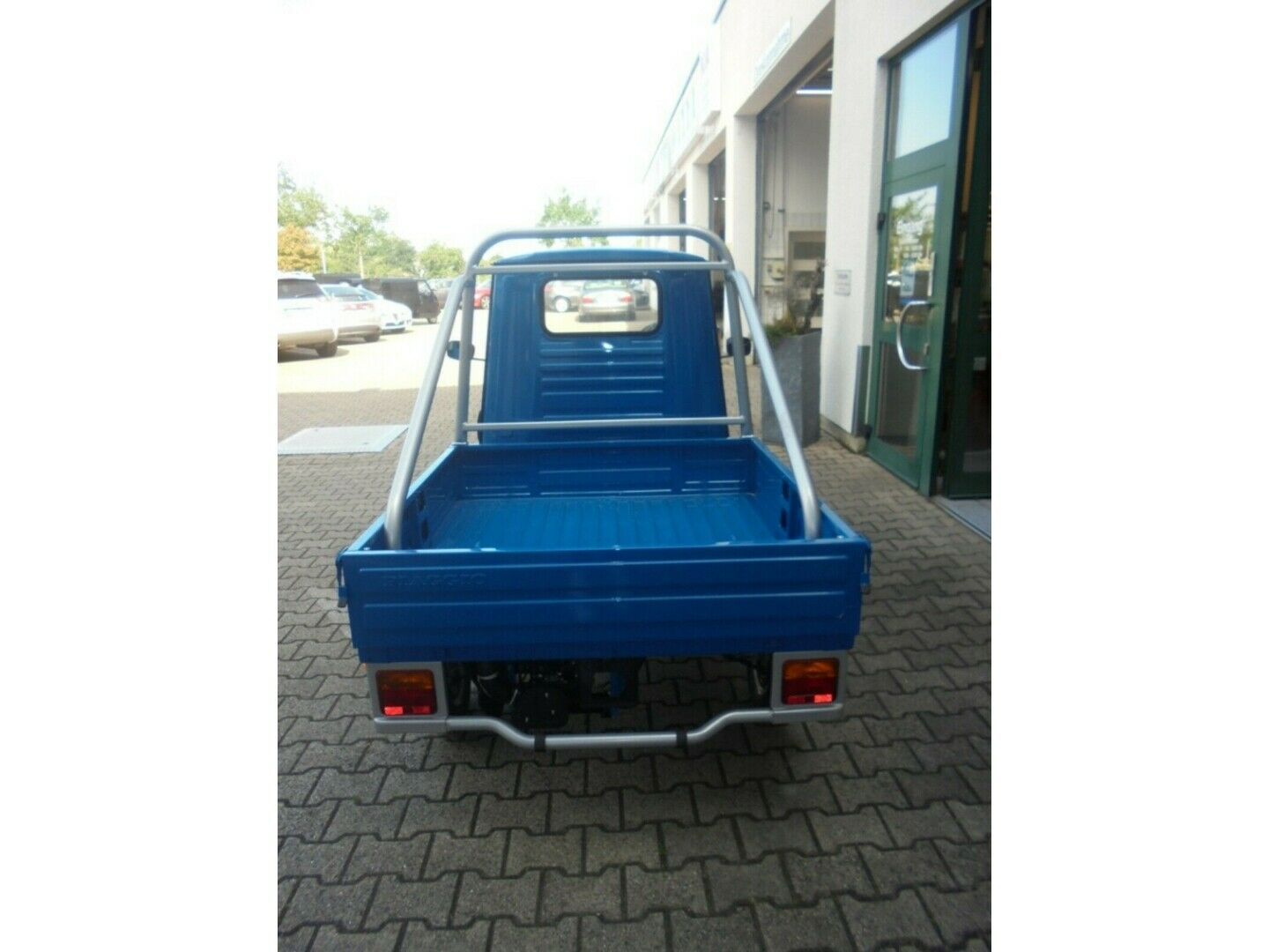 Fahrzeugabbildung Piaggio Ape 50 Cross Blau,Lieferung in ganz Deutschland