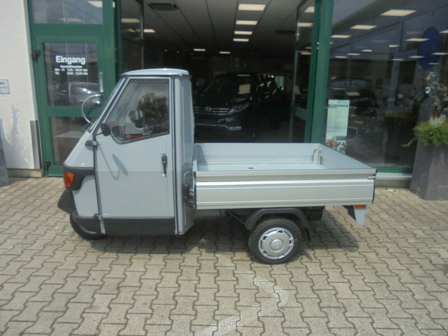 Fahrzeugabbildung Piaggio Ape 50 Pritsche ALU Grau, auch als 25kmh erhältl