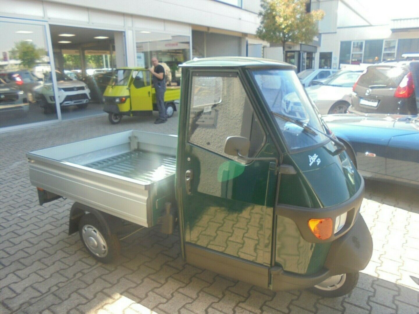 Fahrzeugabbildung Piaggio Ape 50 Pritsche Alu grün, auch als 25kmh erhältl