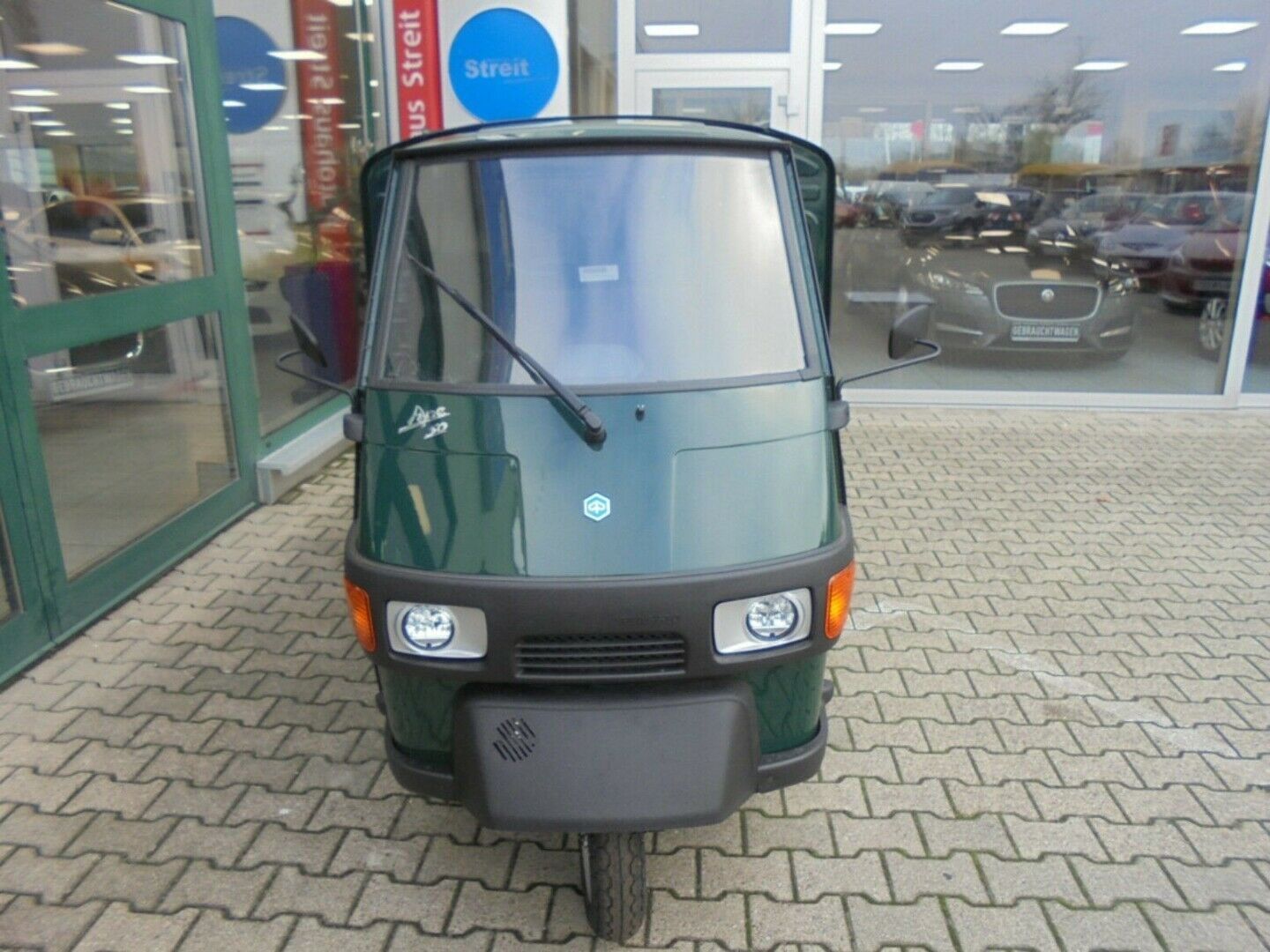 Fahrzeugabbildung Piaggio Ape 50 Kasten grün, auch als 25kmh erhältlich*