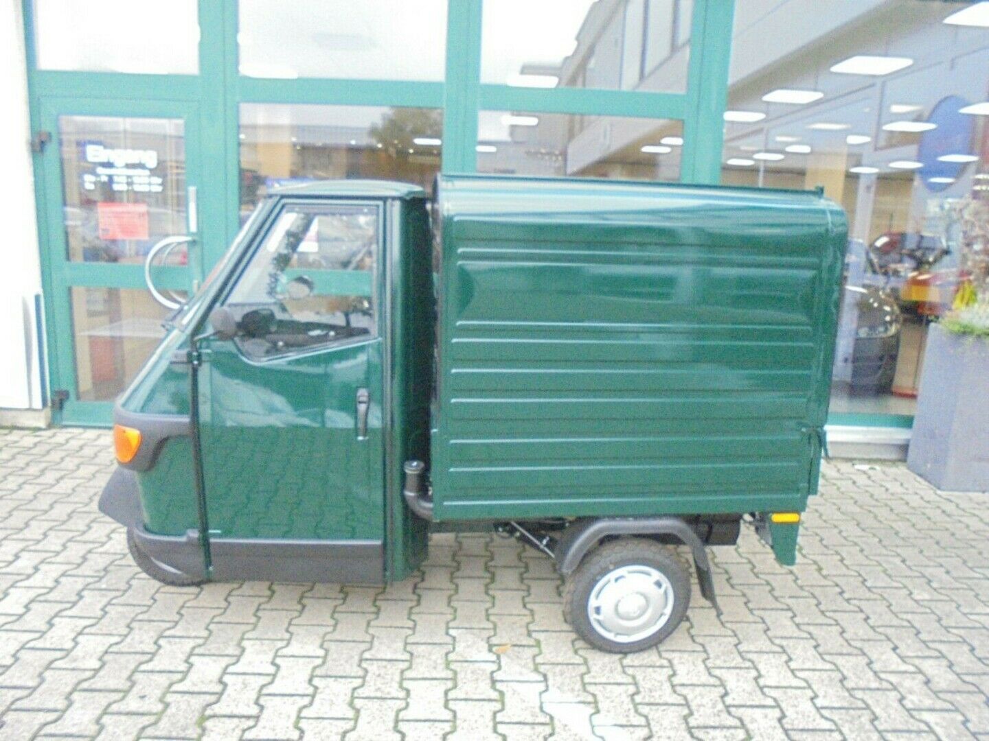 Fahrzeugabbildung Piaggio Ape 50 Kasten grün, auch als 25kmh erhältlich*