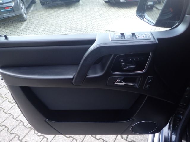 Fahrzeugabbildung Mercedes-Benz G 350 Station Sportpaket AHK Navi Leder Memory S