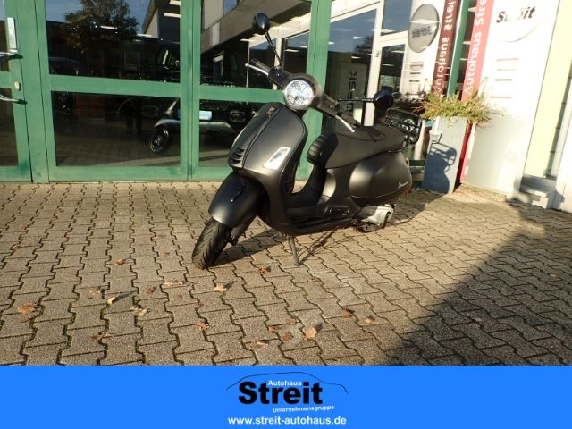 Fahrzeugabbildung Vespa GTS 300 Notte