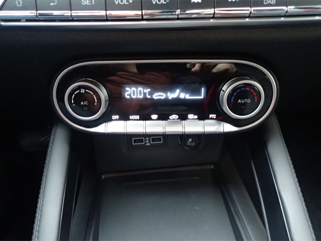 Fahrzeugabbildung Seres SF 3 ELEKTRO* Luxury 3Phasig Navi 360 Cam SHZ Ke