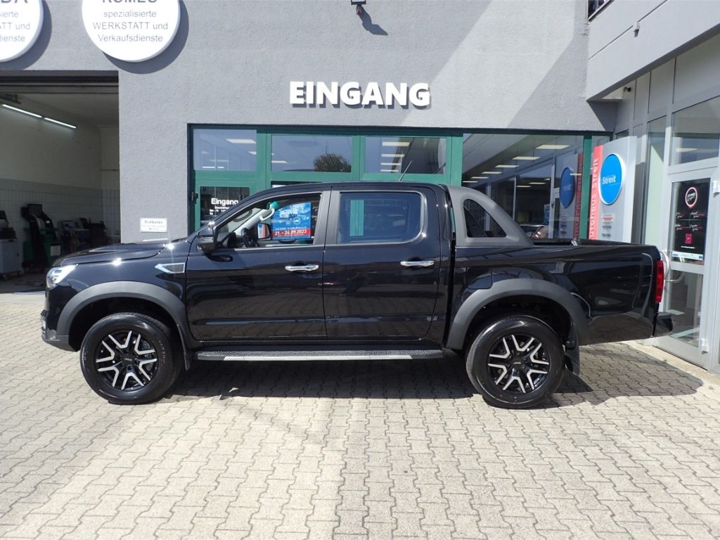 Fahrzeugabbildung JAC 8 Pro 2.4 4x4 2,5T Anhängelast inkl Überführungs