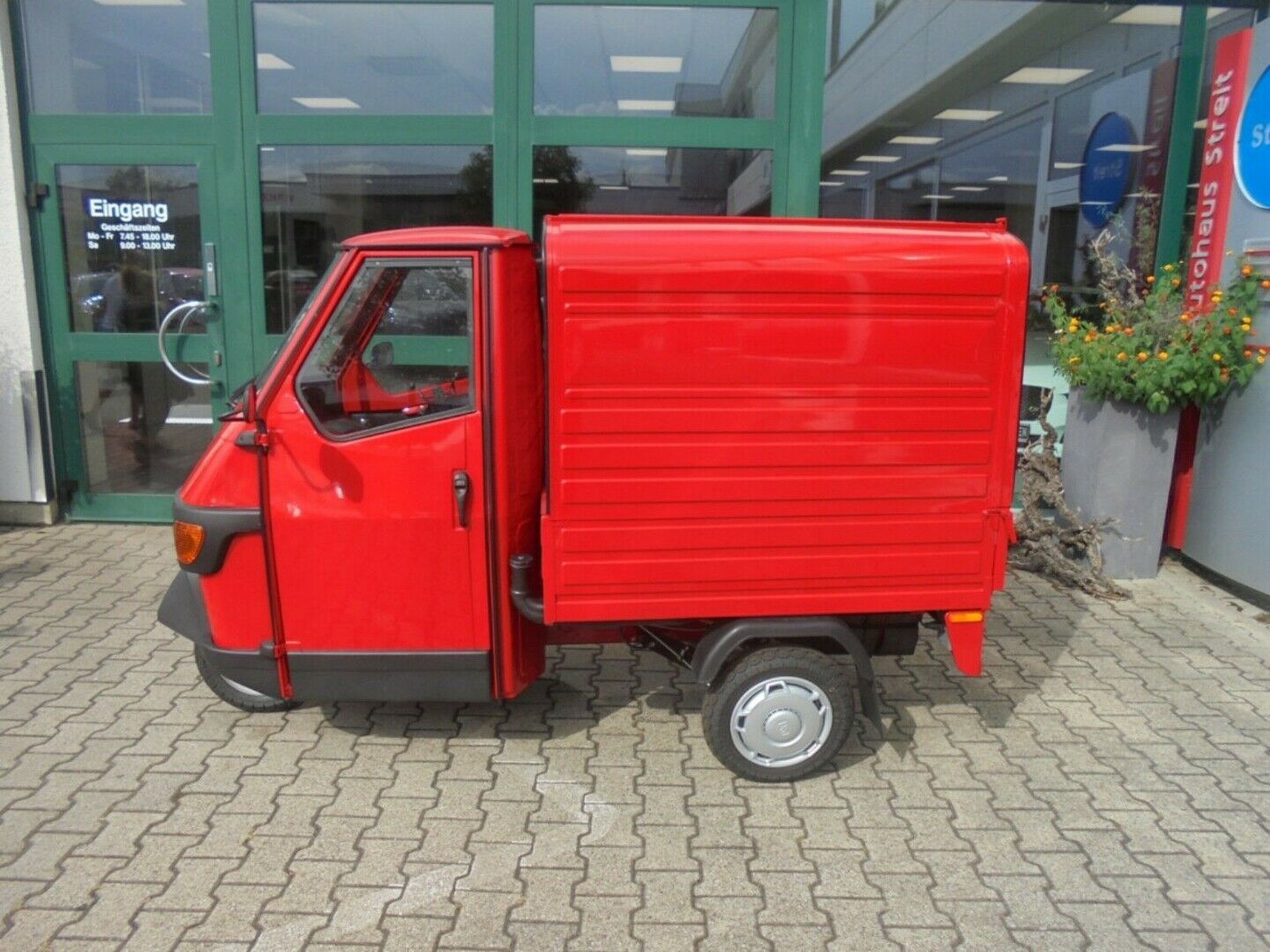 Fahrzeugabbildung Piaggio Ape 50 Kasten rot, auch als 25kmh erhältlich*