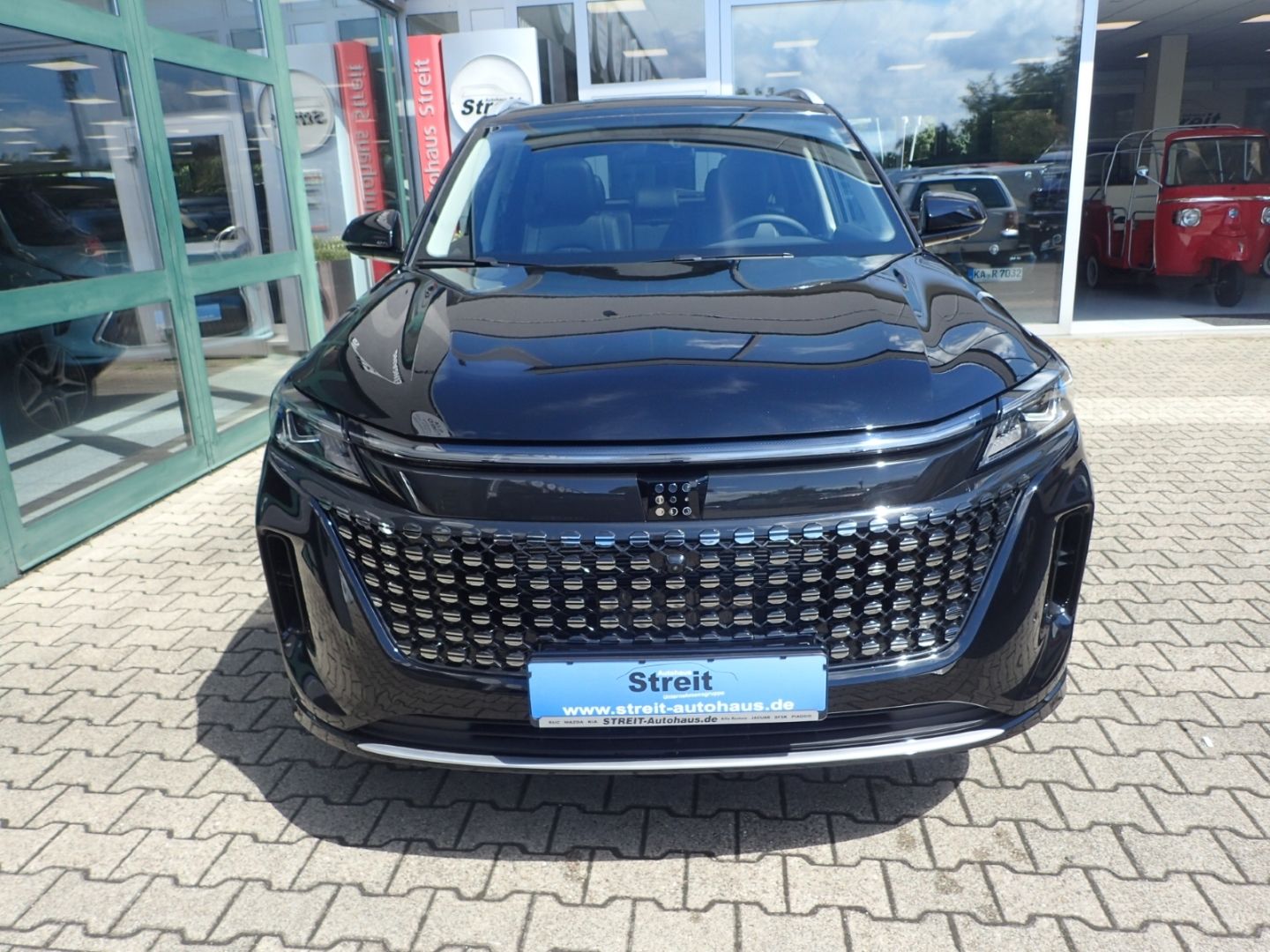 Fahrzeugabbildung DFSK Fengon E5 PHEV El. Panodach digitales Cockpit So