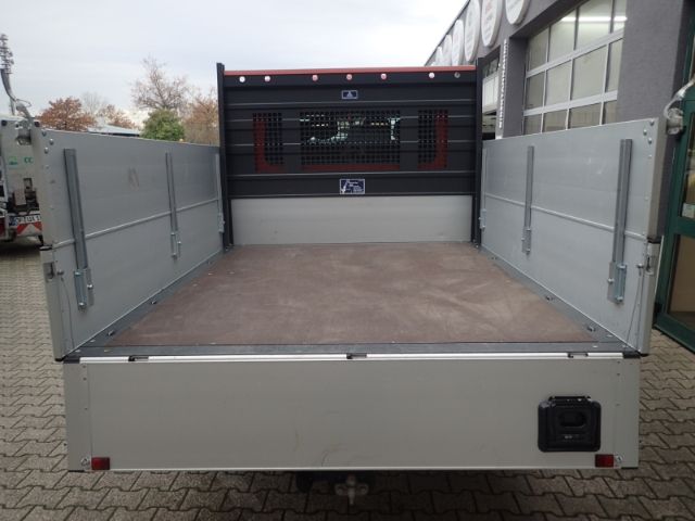 Fahrzeugabbildung Nissan NV400 Pritsche Kunstleder, Bluetooth, AHK, Bordw