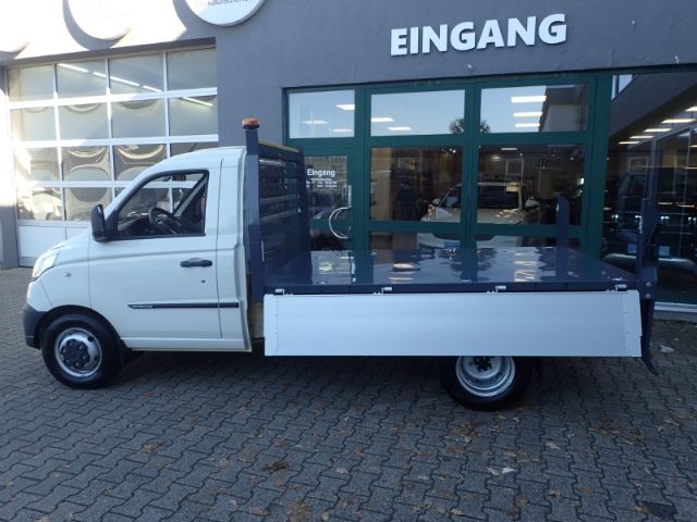 Fahrzeugabbildung Piaggio Porter NP6 3-Seitenkipper TW LPG 3,0m SR HDTOP-P