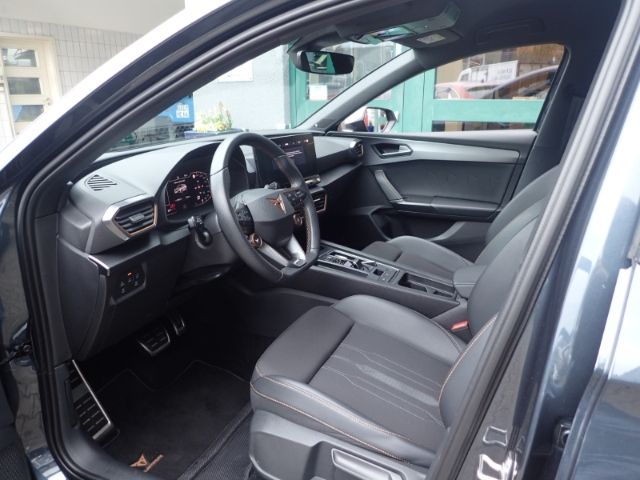 Fahrzeugabbildung CUPRA Leon VZ 2.0 TSI Navi ACC Apple CarPlay Digitales