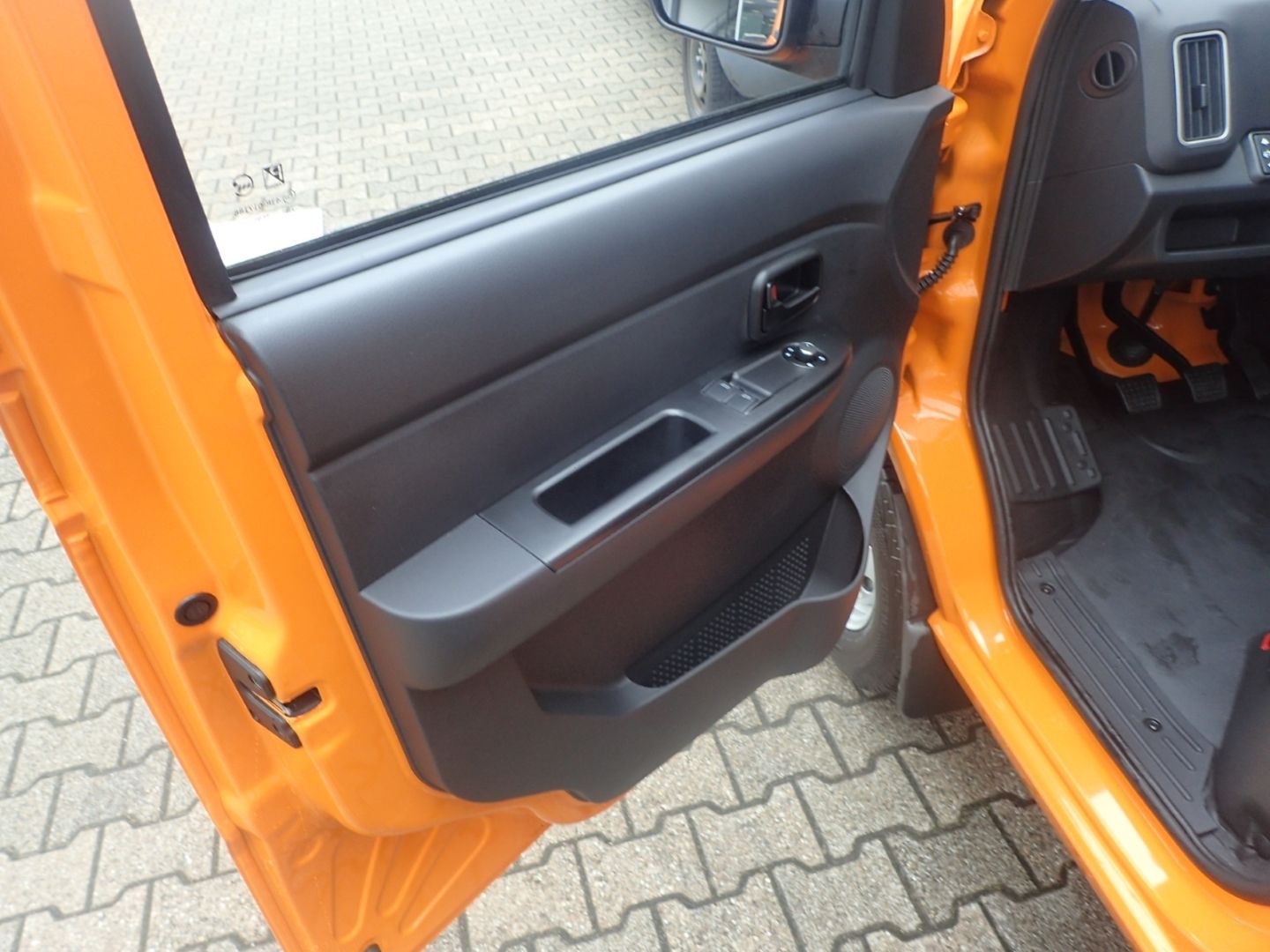 Fahrzeugabbildung Piaggio Porter NP6 SW Kipper LR 2,2m Pritschenlänge LPG