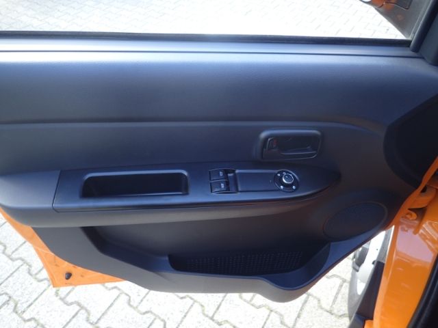 Fahrzeugabbildung Piaggio Porter NP6 TW Kipper LR ERDGAS 2,53m Pritschenlä
