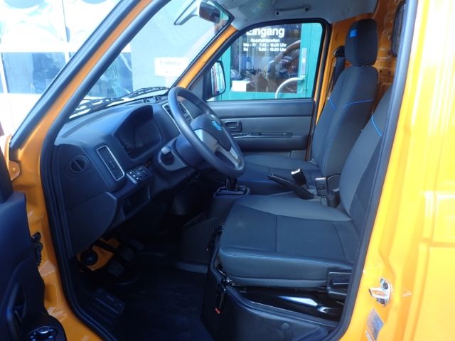 Fahrzeugabbildung Piaggio Porter NP6 TW Kipper LR ERDGAS 2,53m Pritschenlä