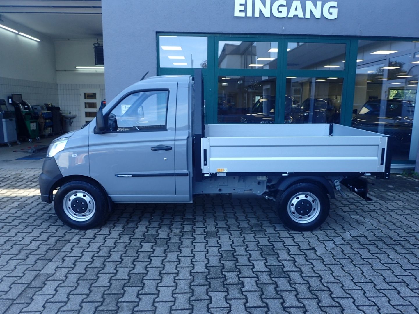 Fahrzeugabbildung Piaggio Porter NP6 SW Kipper LR 2,2m Pritschenlänge LPG
