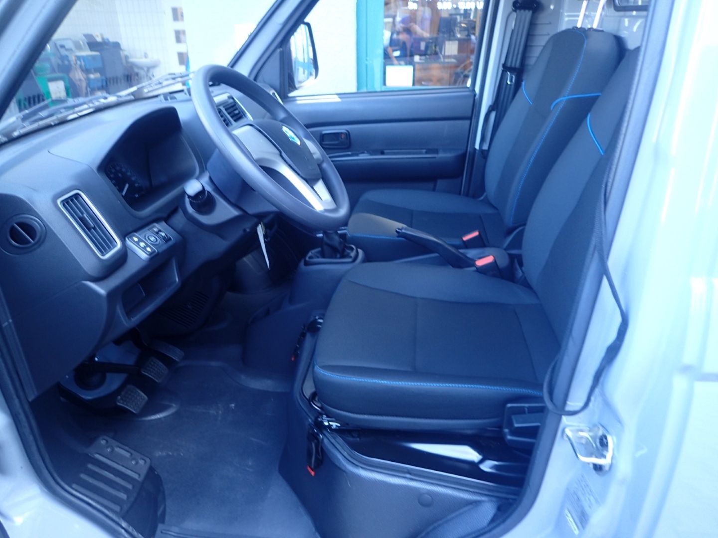 Fahrzeugabbildung Piaggio Porter NP6 SW Kipper LR 2,2m Pritschenlänge LPG