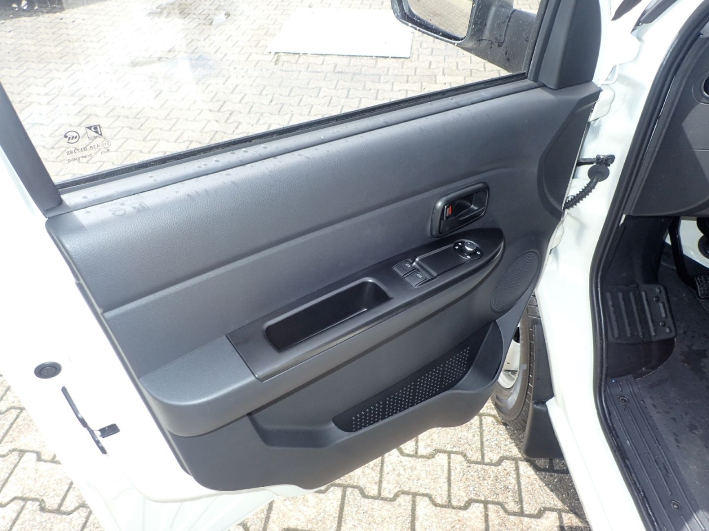Fahrzeugabbildung Piaggio Porter NP6 TW Kipper LR 2,53m Pritschenlänge LPG