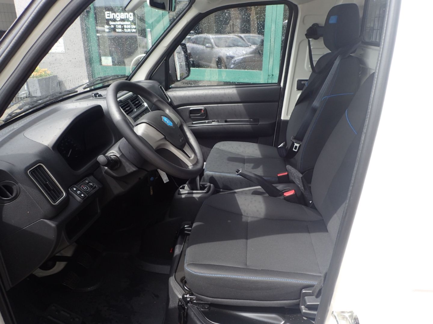 Fahrzeugabbildung Piaggio Porter NP6 TW Kipper LR 2,53m Pritschenlänge LPG