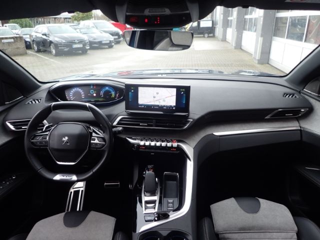 Fahrzeugabbildung Peugeot 3008 Hybrid4 300 GT 1.6 Plug-In Easy-Paket Alcan