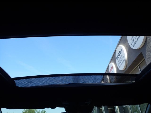Fahrzeugabbildung Kia EV6 GT 4WD Elektro 77 ACC Panorama HUD 360 Kamer
