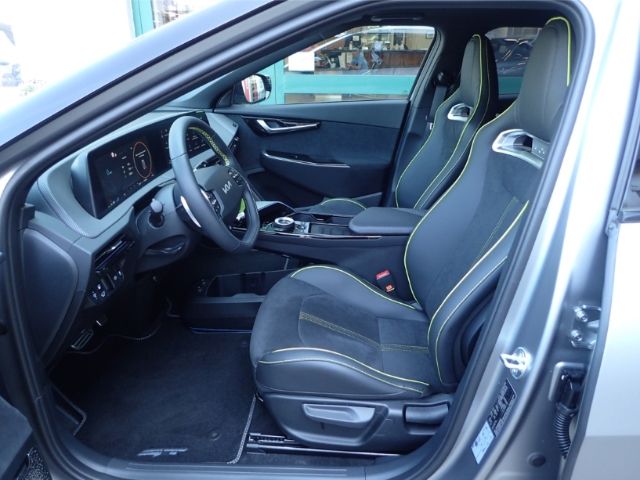 Fahrzeugabbildung Kia EV6 GT 4WD Elektro 77 ACC Panorama HUD 360 Kamer