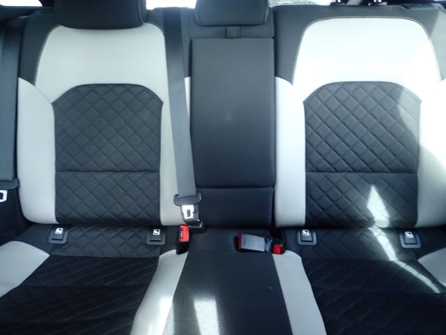 Fahrzeugabbildung Kia ProCeed GT-Line 1.4 T-GDI JBL-Sound LED Navi All