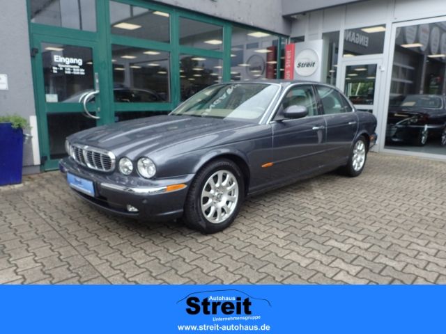 Jaguar XJ8 3.5 e-Sitze SHZ Xenon Navi Memory Sitze Klim